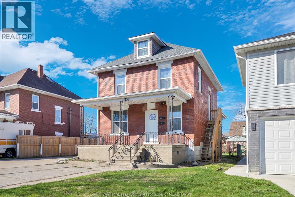 539 Campbell Avenue, Windsor — photograph 3