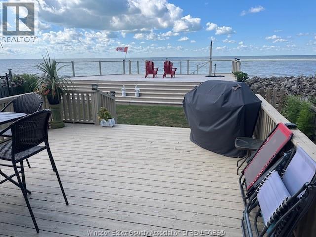 Single Family — 813 Erie Shores Drive, Colchester, Ontario
