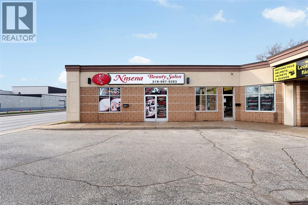 Business — 2822 Howard, Windsor, Ontario