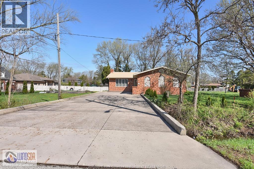 600 Cousineau Road #LOWER, Windsor — photograph 2