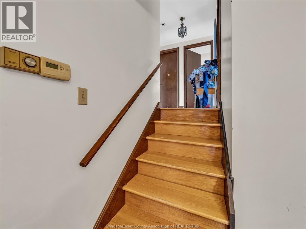 2880 St. Clair Avenue, Windsor — photograph 3
