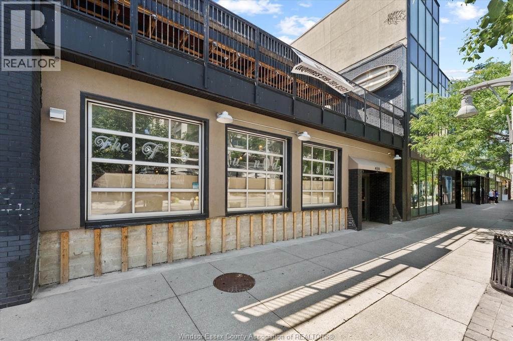 459 Ouellette Avenue, Windsor — primary photograph