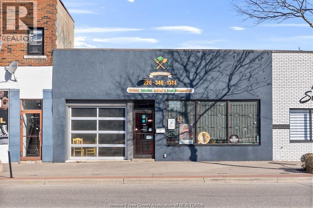 914 Erie Street, Windsor — primary photograph