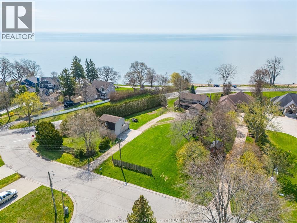 Single Family — 495 Lake Drive, Kingsville, Ontario