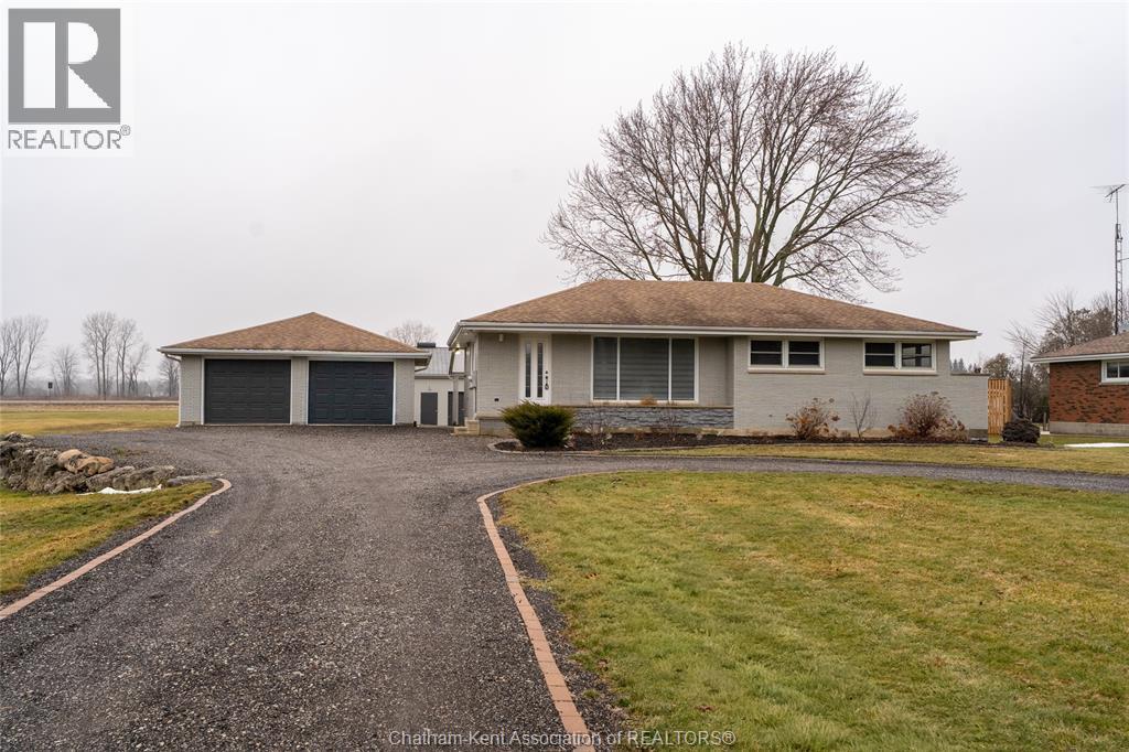 Single Family — 17 Glenmar Avenue, Chatham, Ontario