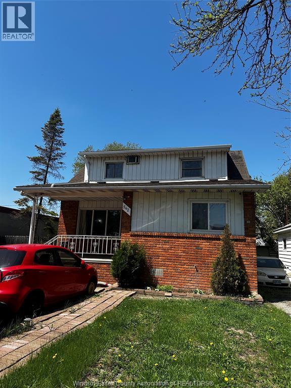 542 Charles, Windsor — primary photograph