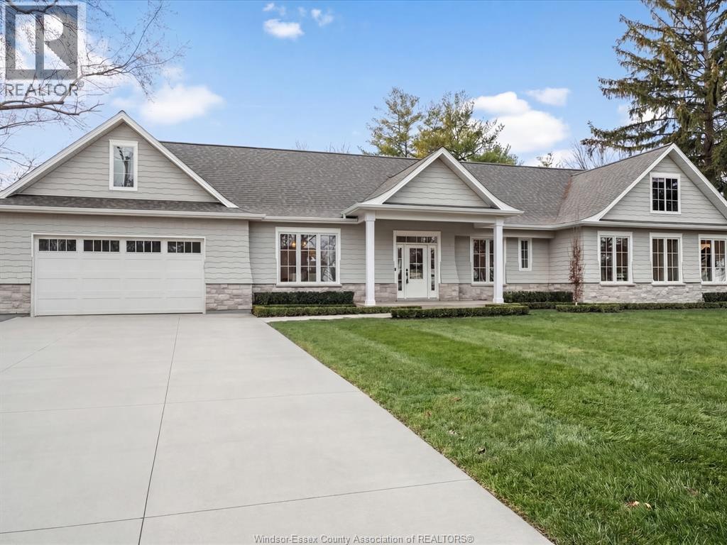 Single Family — 533 Pearl Street, Lakeshore, Ontario