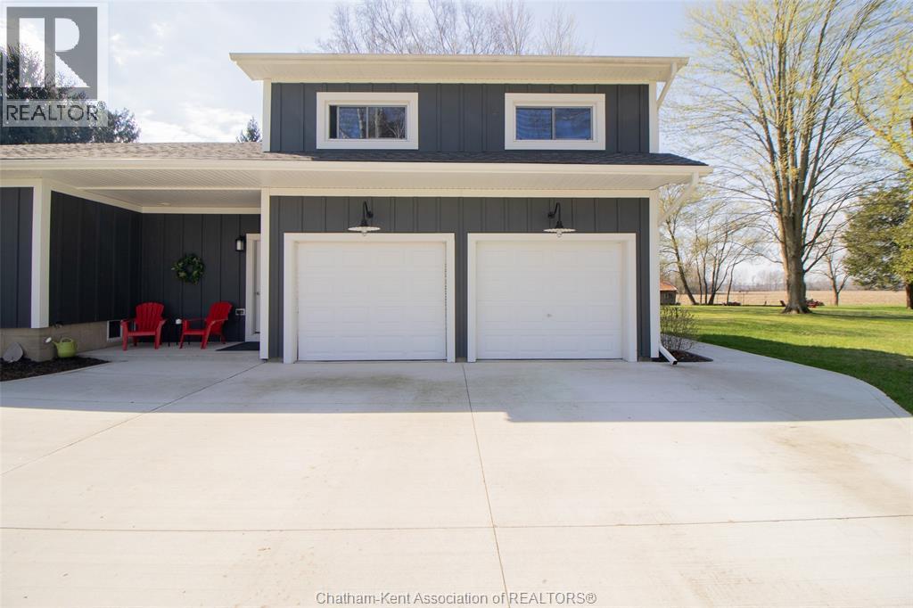 15198 St. Ignatius Line, Bothwell — photograph 2