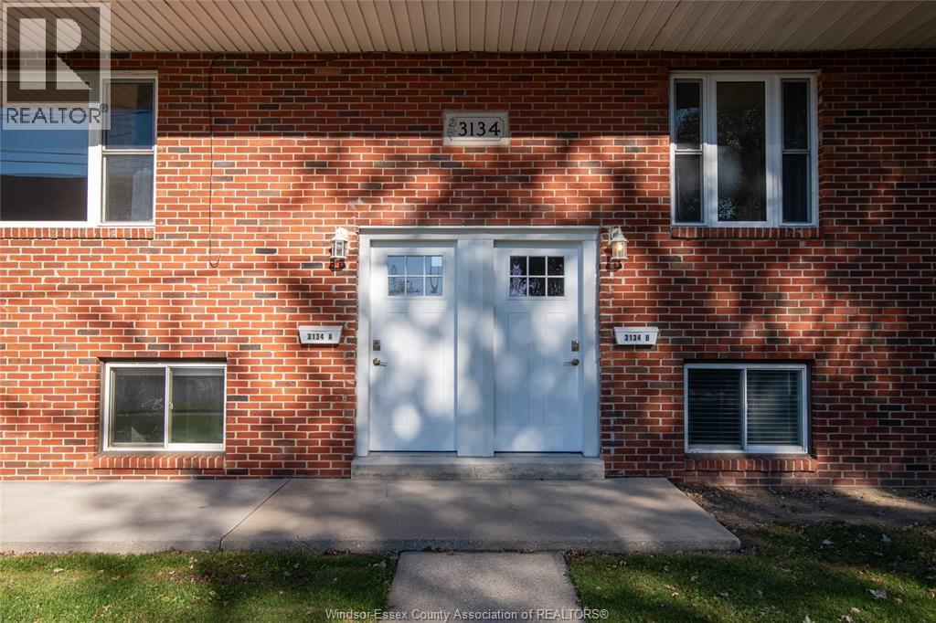 3134 Riberdy #LOWER, Windsor — photograph 2