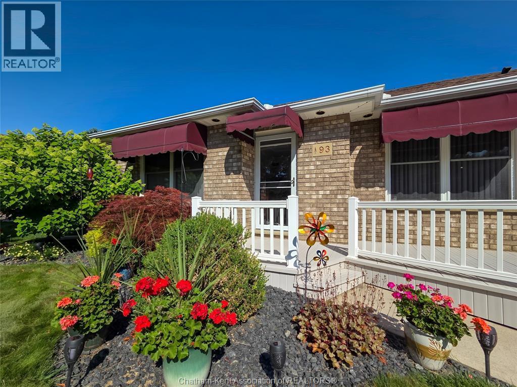 93 Gregory Drive, Chatham — photograph 2