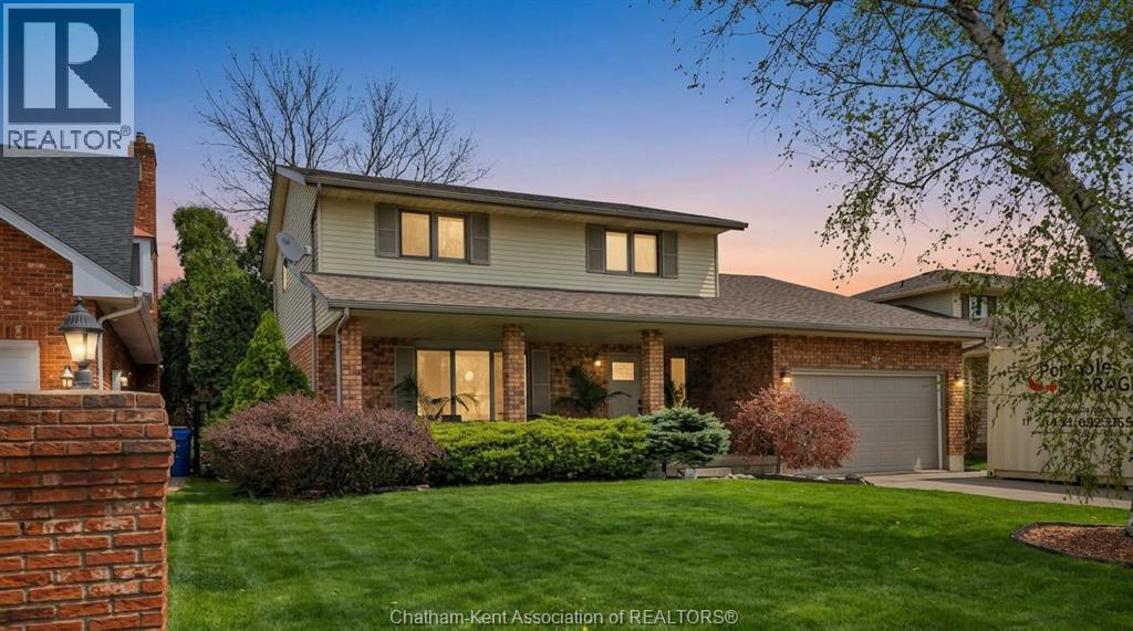 Single Family — 37 Orangewood Boulevard, Chatham, Ontario