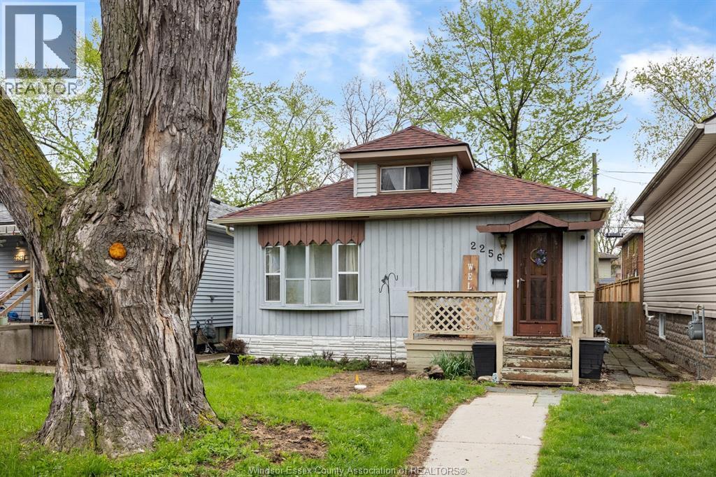 2256 Church, Windsor — primary photograph