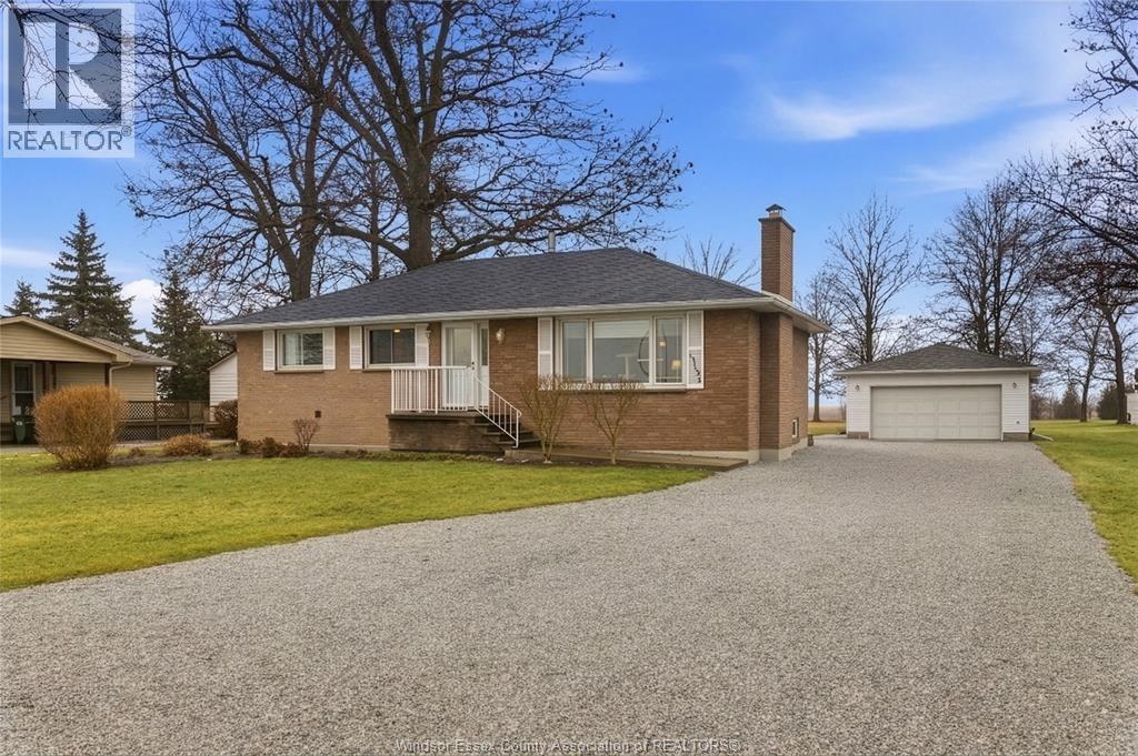 13132 Walker Sideroad, Essex — photograph 2