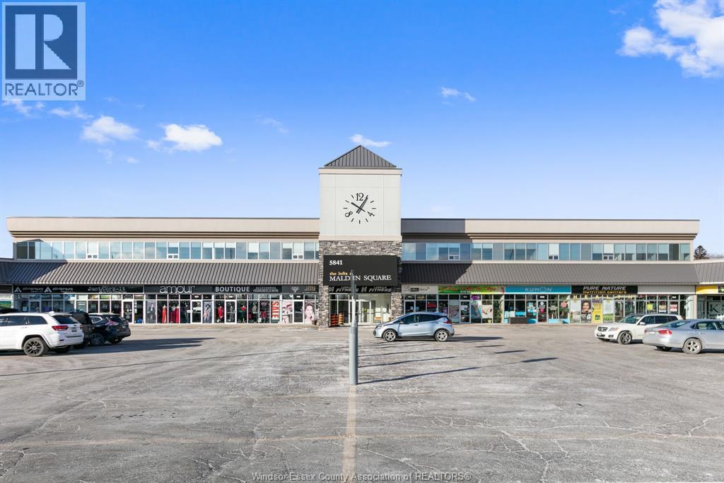 Single Family — 5841 Malden Square, LaSalle, Ontario