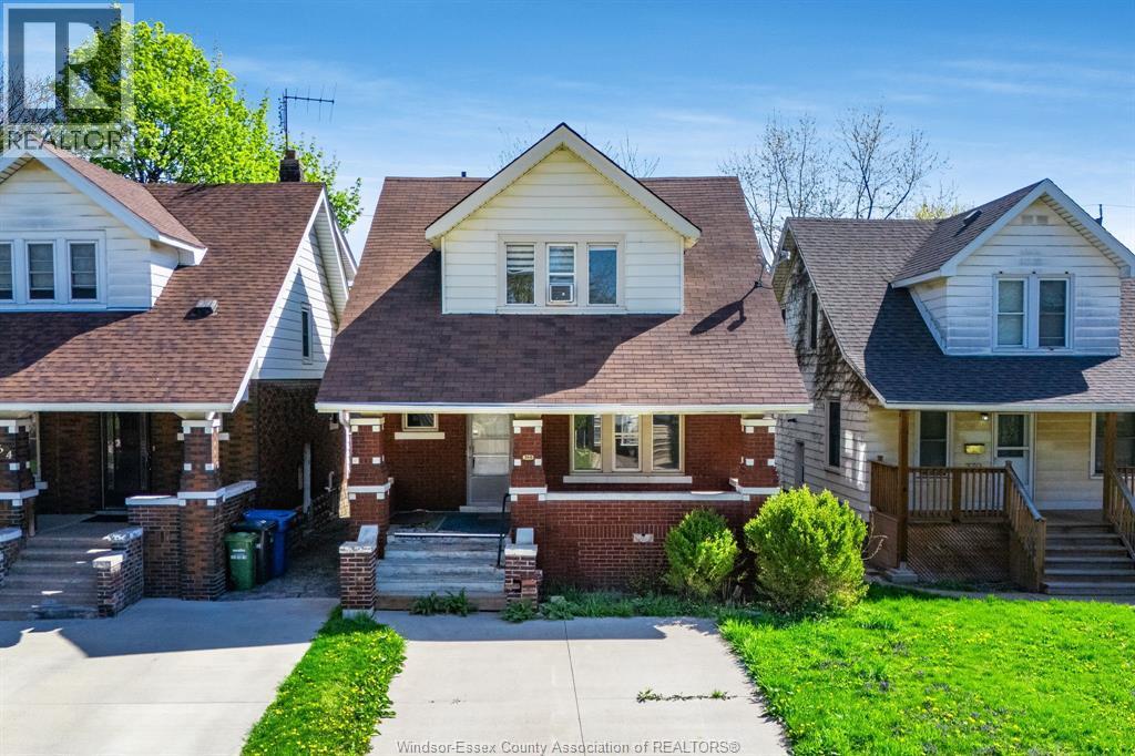 366 Rankin, Windsor — primary photograph