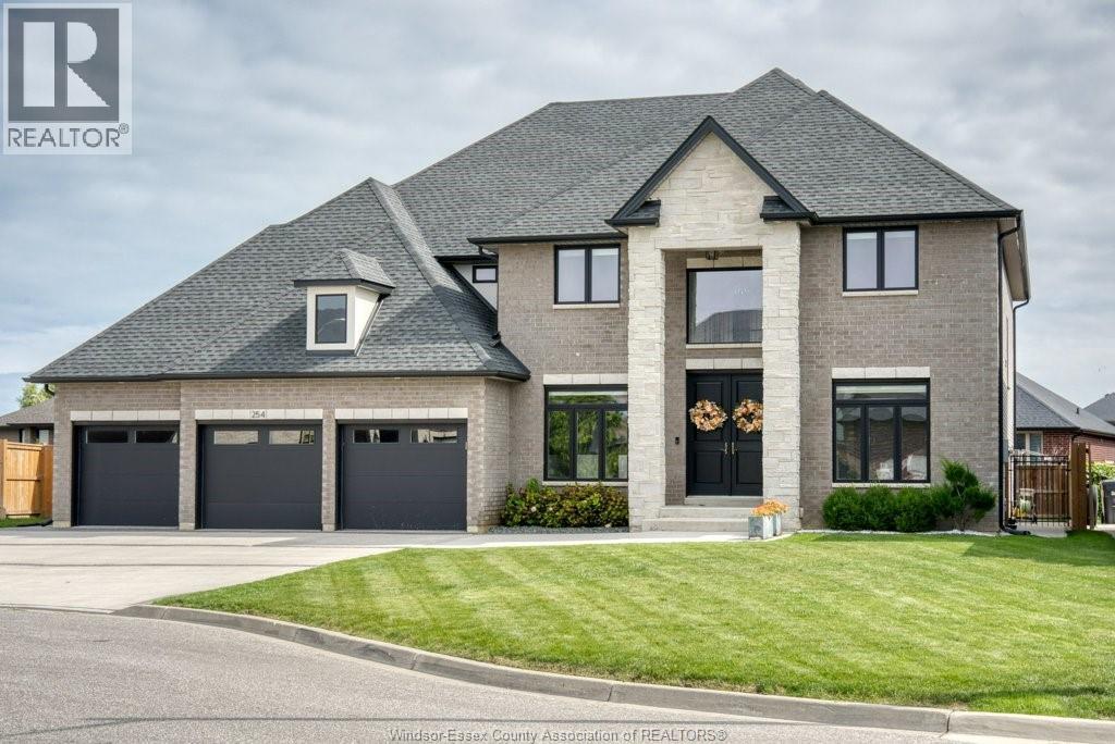 254 Arkona Court, Lakeshore — photograph 3
