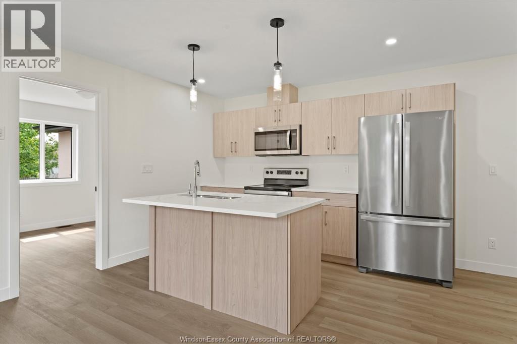 Single Family — 2463-2 Front Road, LaSalle, Ontario
