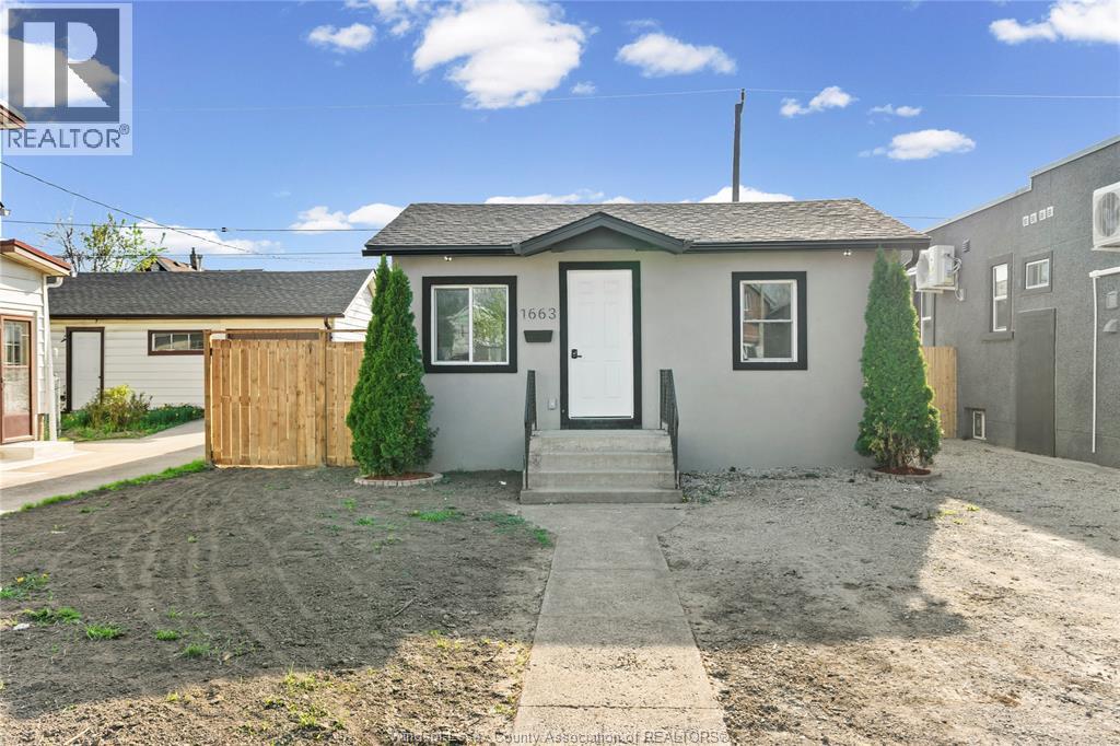 Single Family — 1663 Drouillard Road, Windsor, Ontario