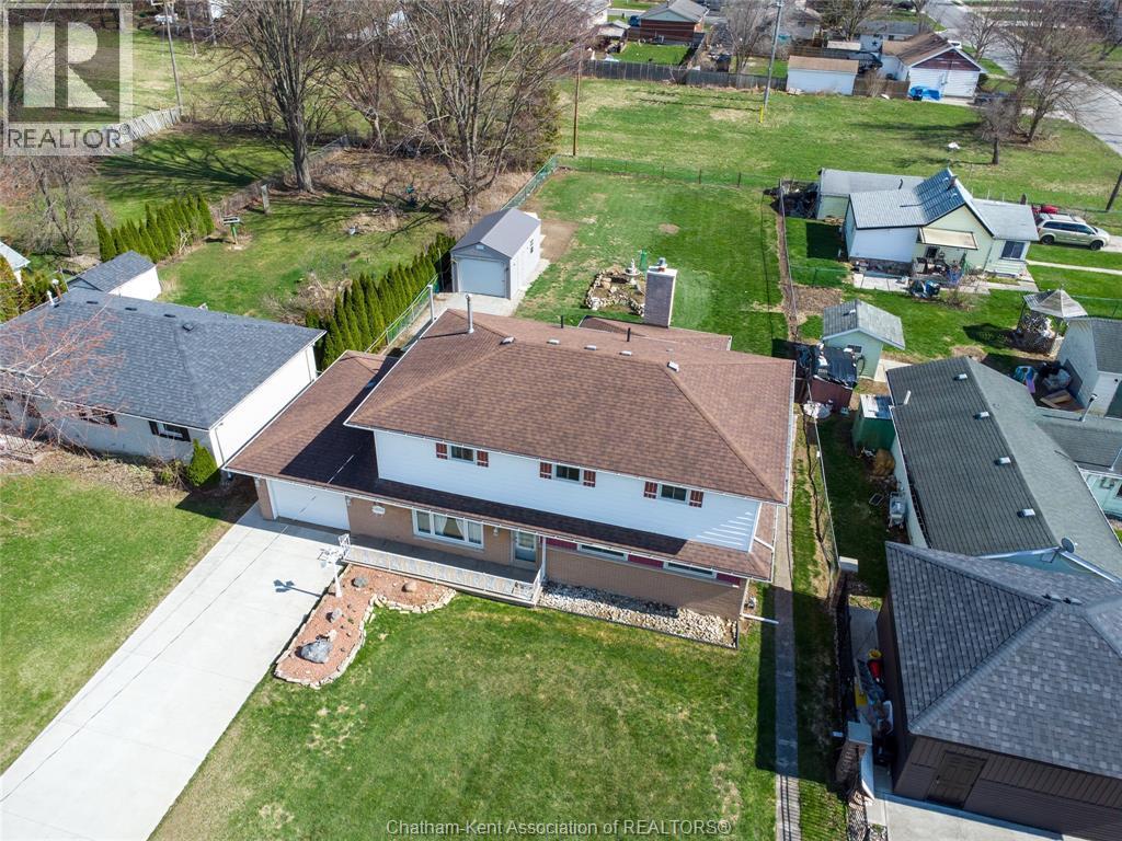 16 Arthur Drive, Chatham — photograph 3