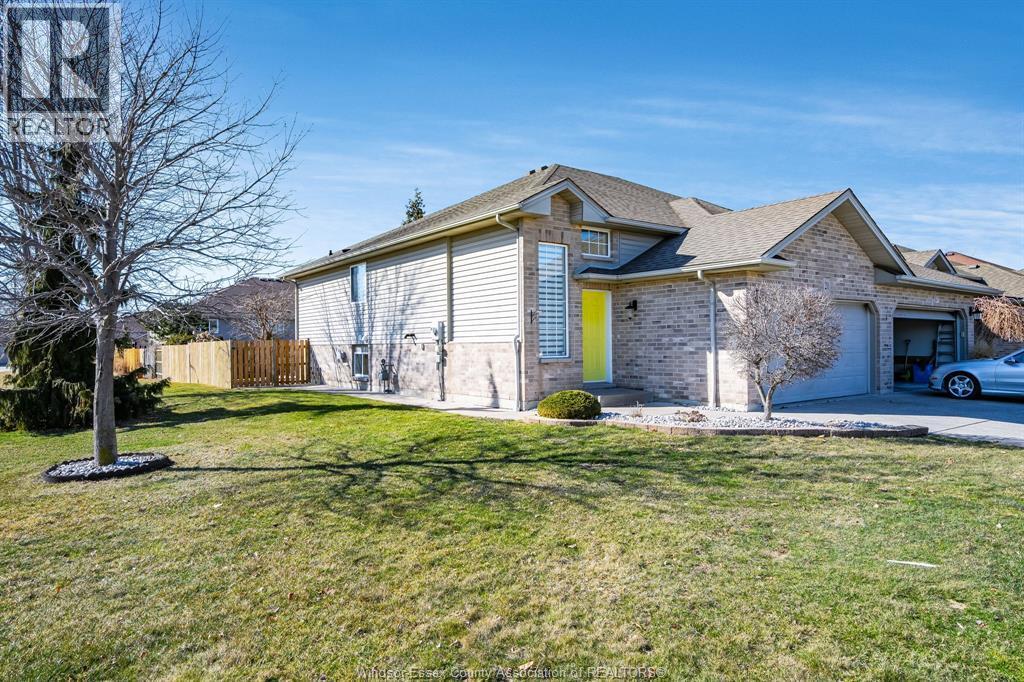 Single Family — 20 Normandy Avenue, Kingsville, Ontario