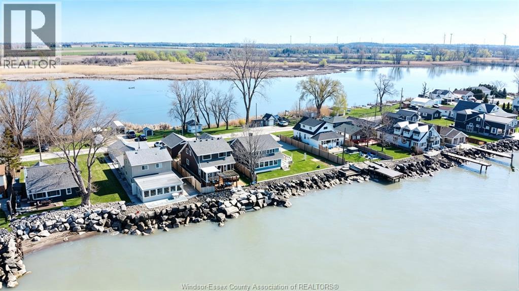 479 Lakeside Drive, Amherstburg — photograph 3