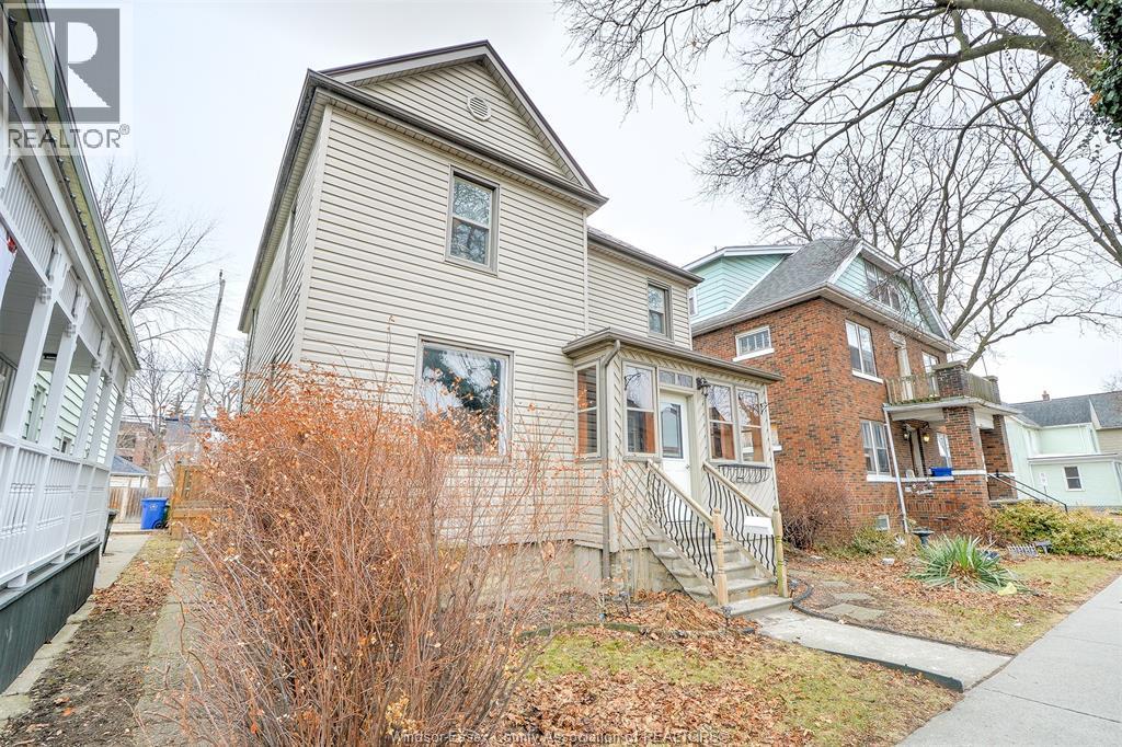 456 Chilver #LOWER, Windsor — photograph 2