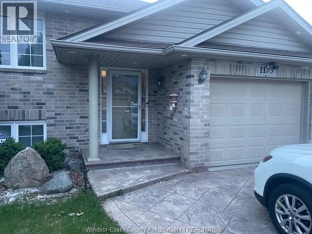 1175 Pearson Avenue, Windsor — photograph 2