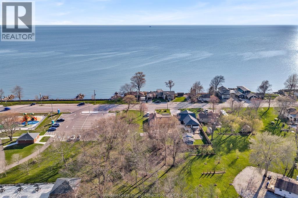 V/l Point Pelee Drive, Leamington — photograph 2