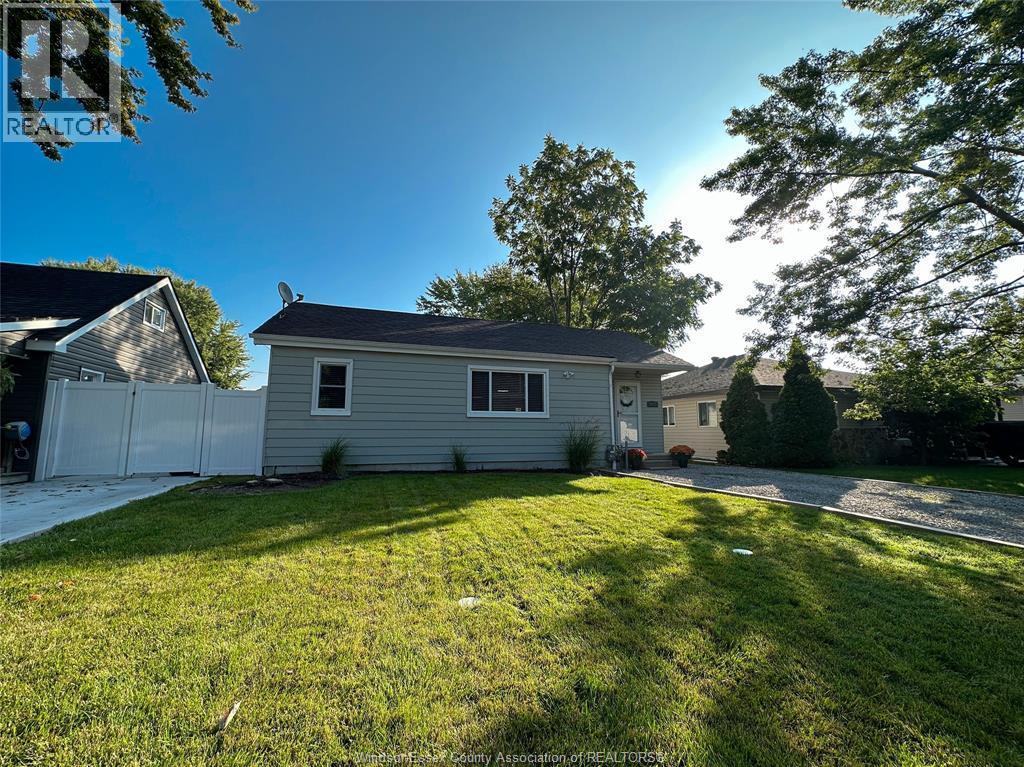 2970 Clemenceau, Windsor — photograph 2