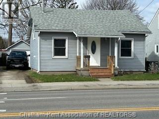 Single Family — 6 McNaughton Avenue, Wallaceburg, Ontario