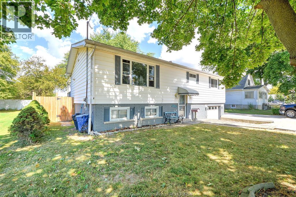 9569 Malden Road, LaSalle — photograph 3