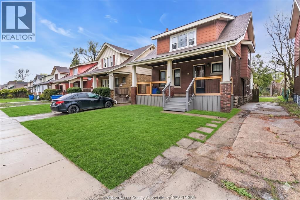 418 Rankin, Windsor — photograph 3