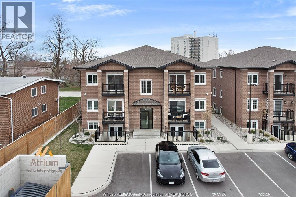 233 Watson #201, Windsor — primary photograph