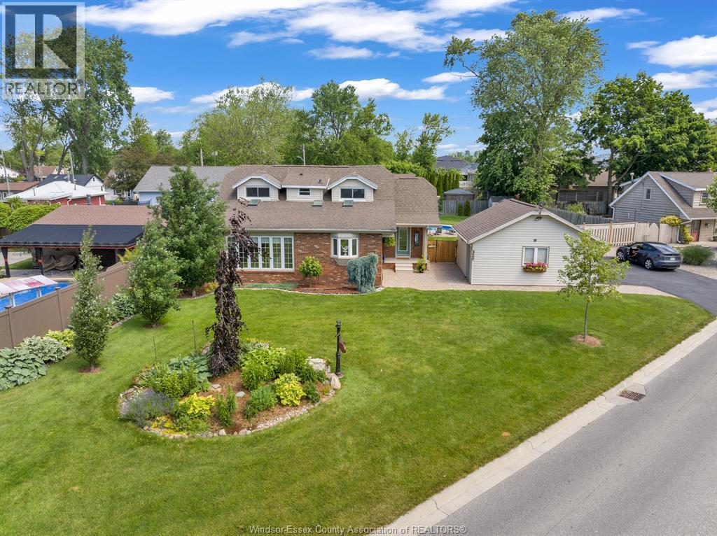 Single Family — 320 Lakeview Avenue, Kingsville, Ontario