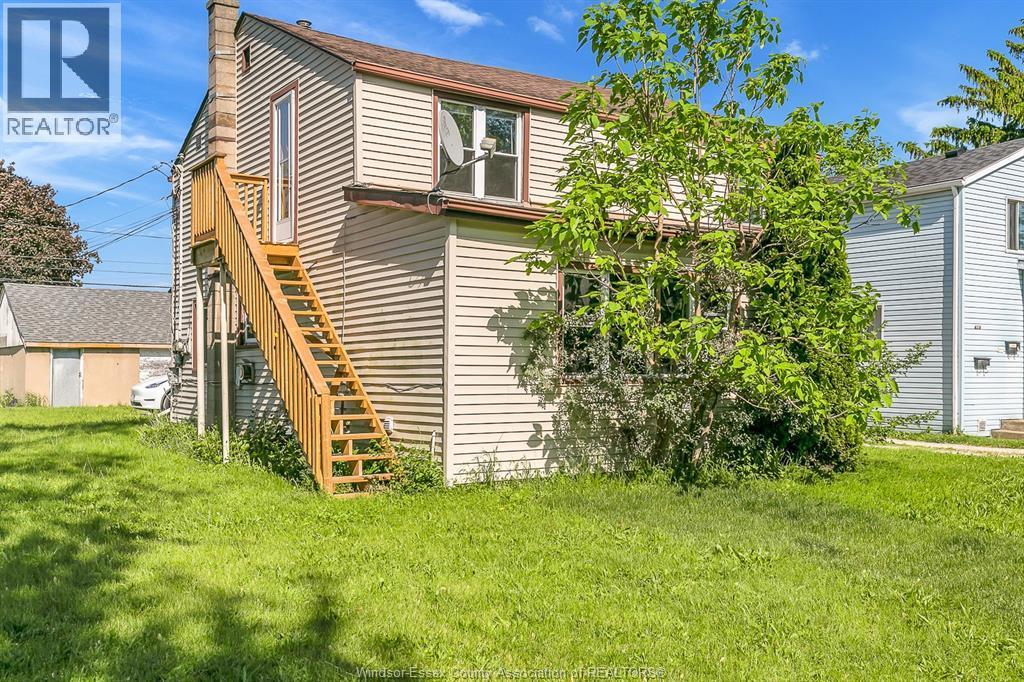 3376 Byng, Windsor — photograph 3