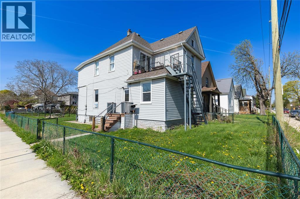 1104 Cataraqui, Windsor — primary photograph