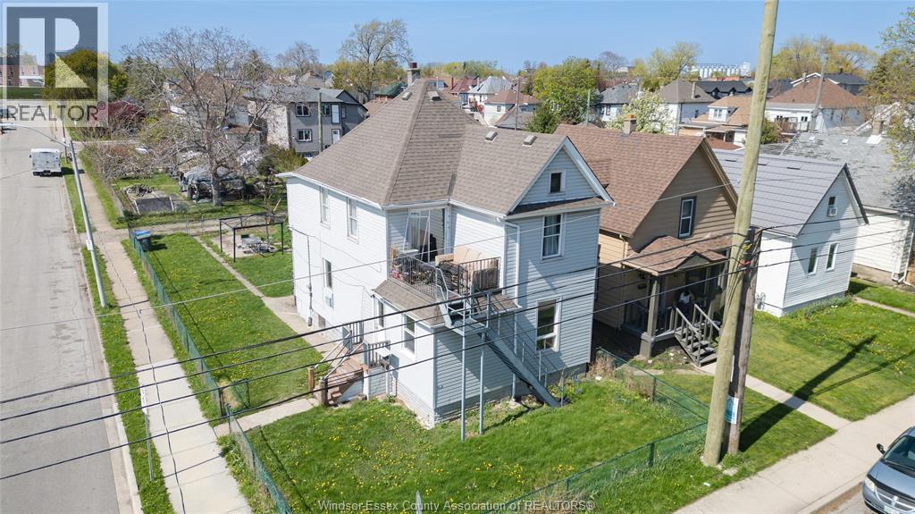 1104 Cataraqui, Windsor — photograph 3