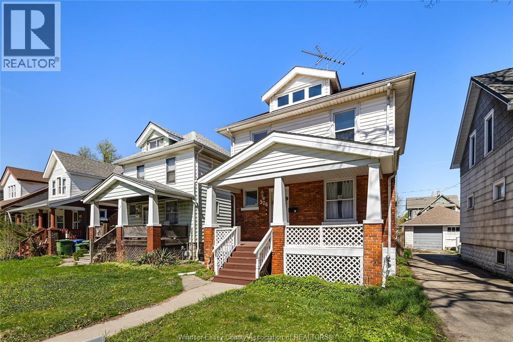 526 Curry, Windsor — photograph 3