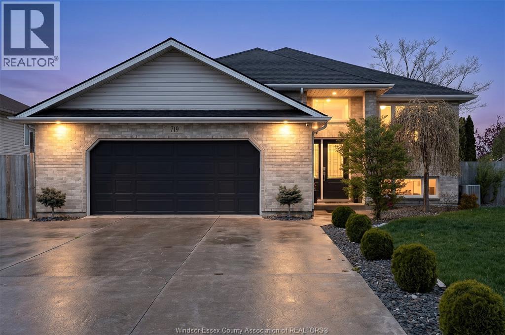 Single Family — 719 Helena Crescent, Belle River, Ontario