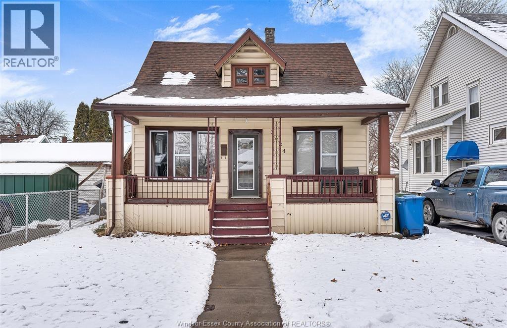 3484 Peter Street, Windsor — primary photograph