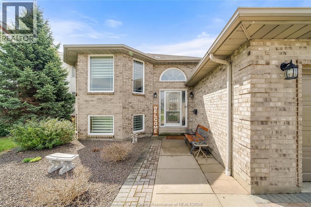 313 Applewood, Kingsville — photograph 3