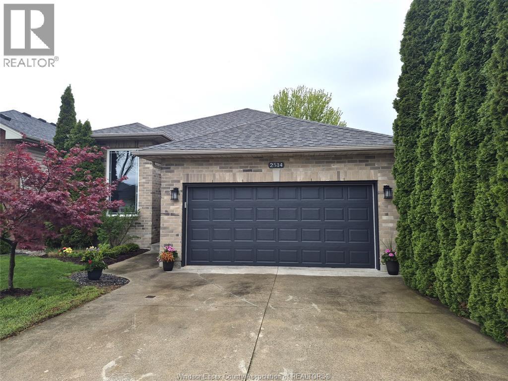 2514 Duneshill Avenue, Windsor — photograph 2