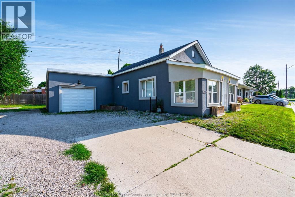 1672 Elgin Street, Ruthven — photograph 2