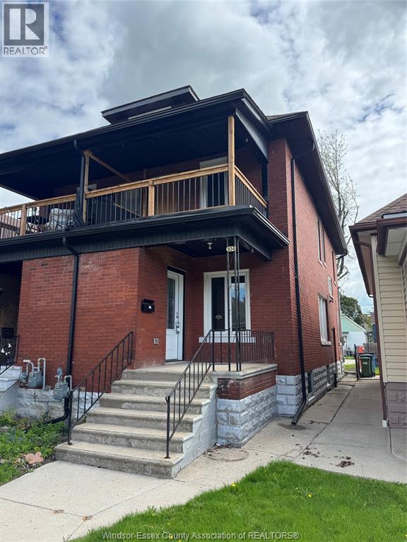 934 Gladstone, Windsor — primary photograph
