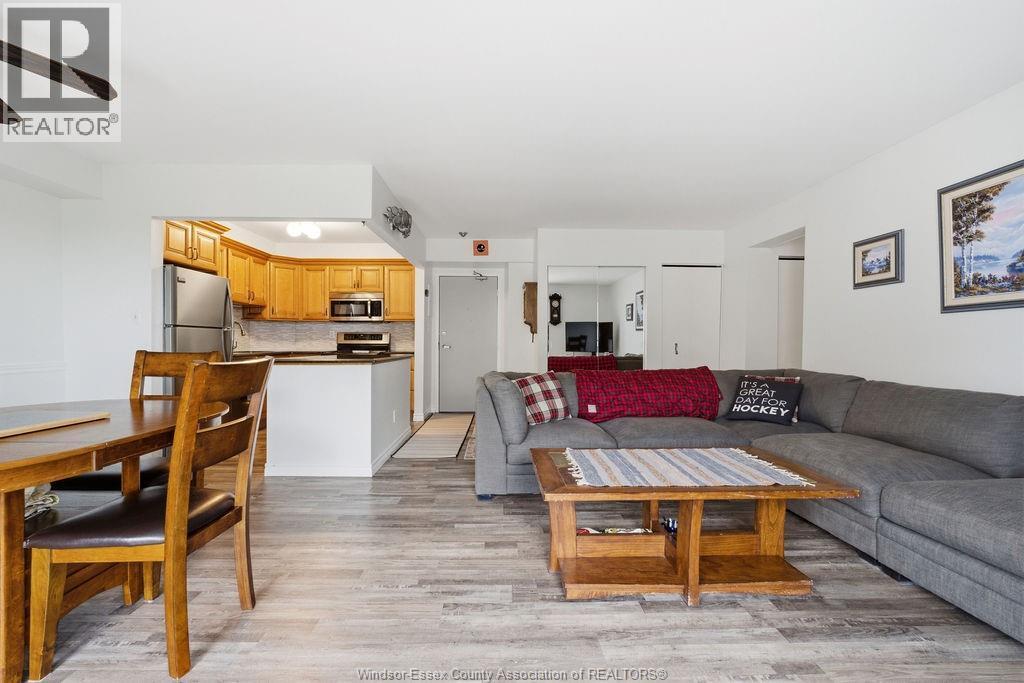 8591 Riverside Drive East #1008, Windsor — photograph 2