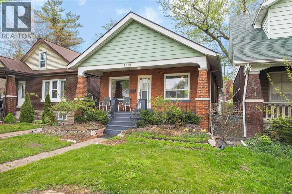 1310 Bruce, Windsor — primary photograph