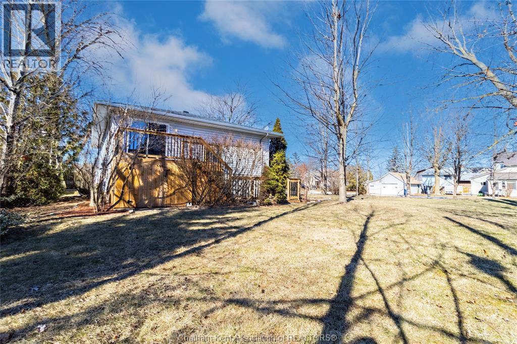 6201 Main Street, Comber — photograph 3
