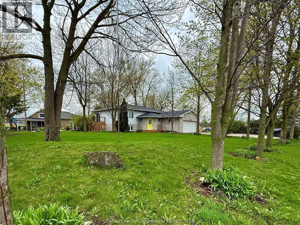 6201 Main Street, Comber — photograph 2