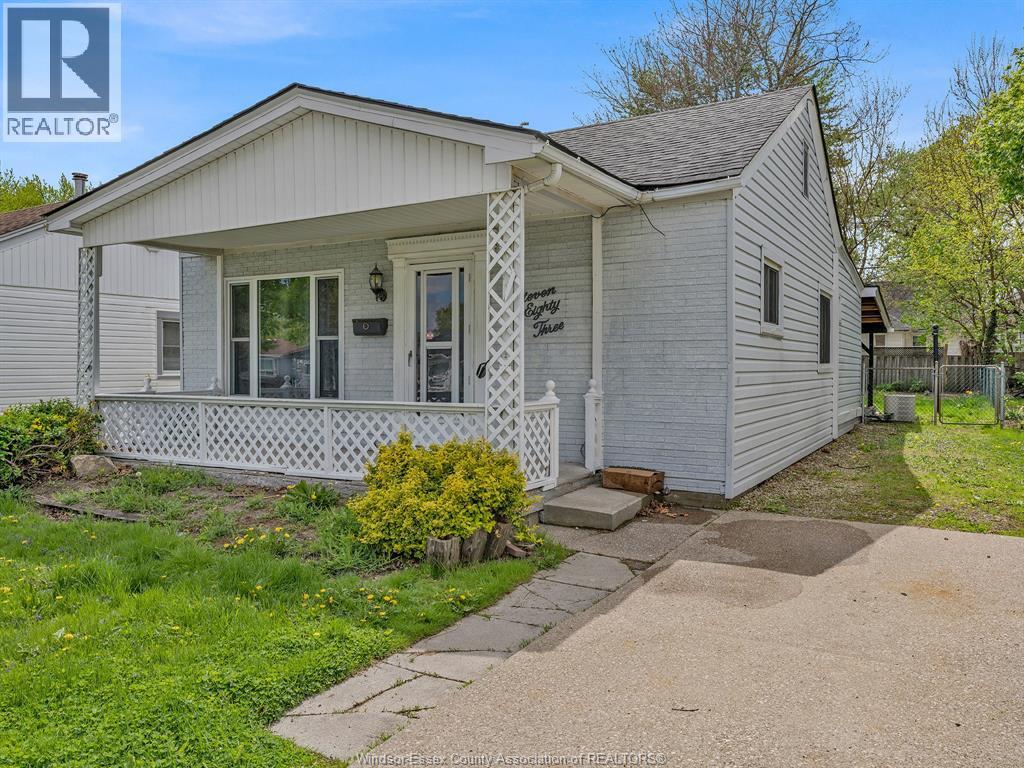 1183 Felix Avenue, Windsor — photograph 3