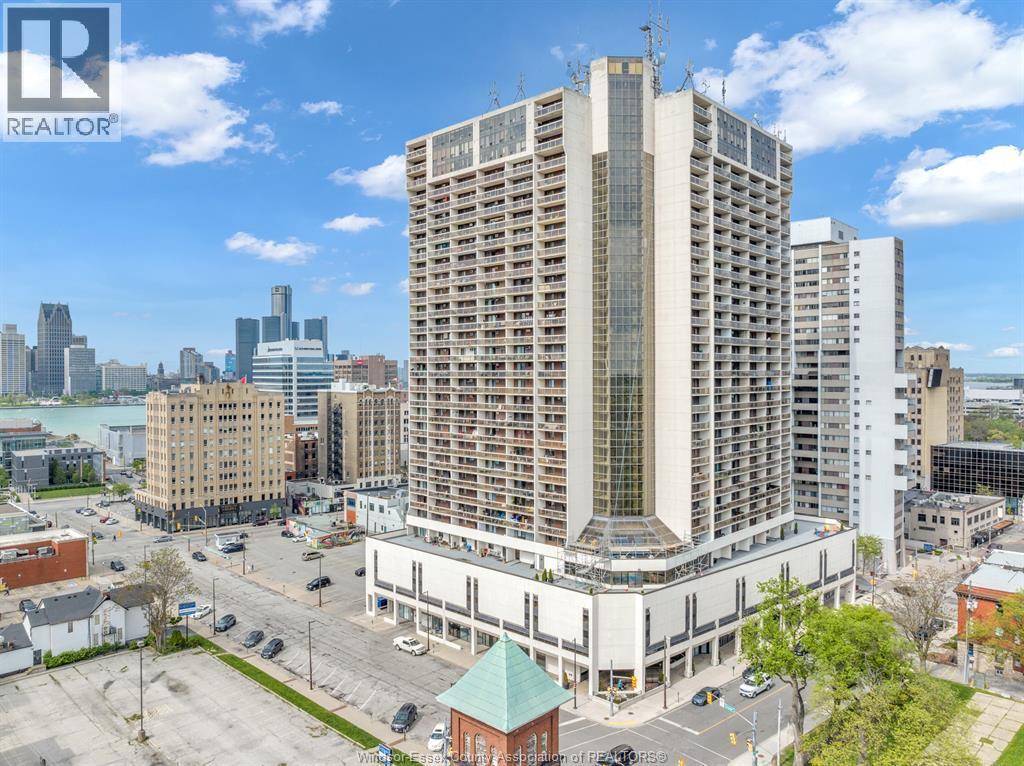 150 Park Street #1204, Windsor — primary photograph